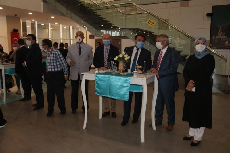 AK Parti Balıkesir İl Başkanlığı bayramlaşmada buluştu
