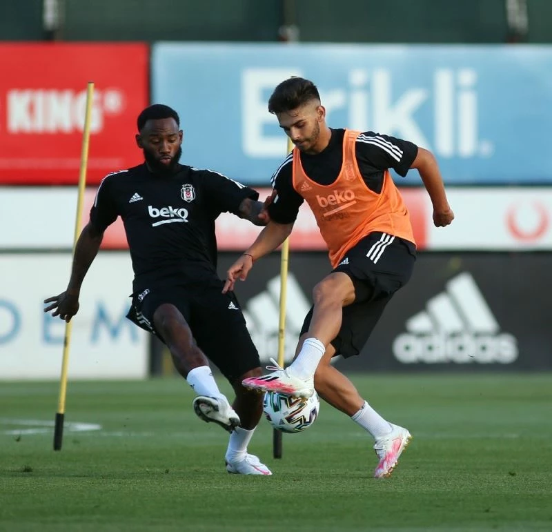 Beşiktaş topbaşı yaptı
