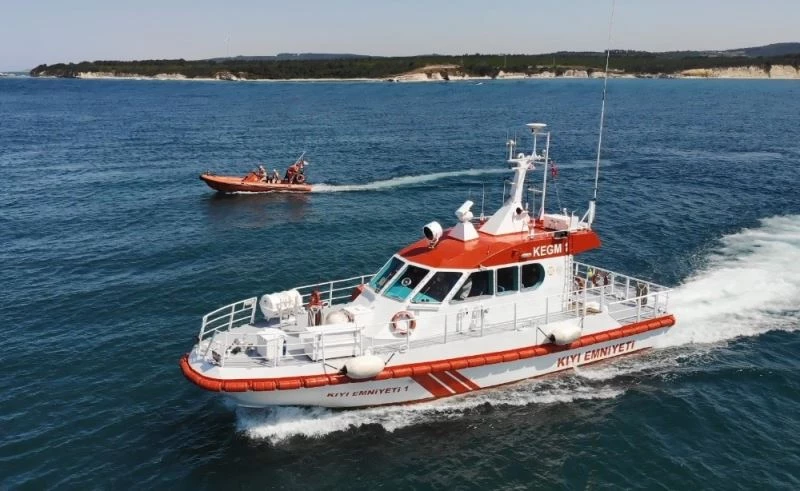 Kocaeli’de denize giren 2 kadın boğuldu, 1 kişi dalgaların arasında kayboldu
