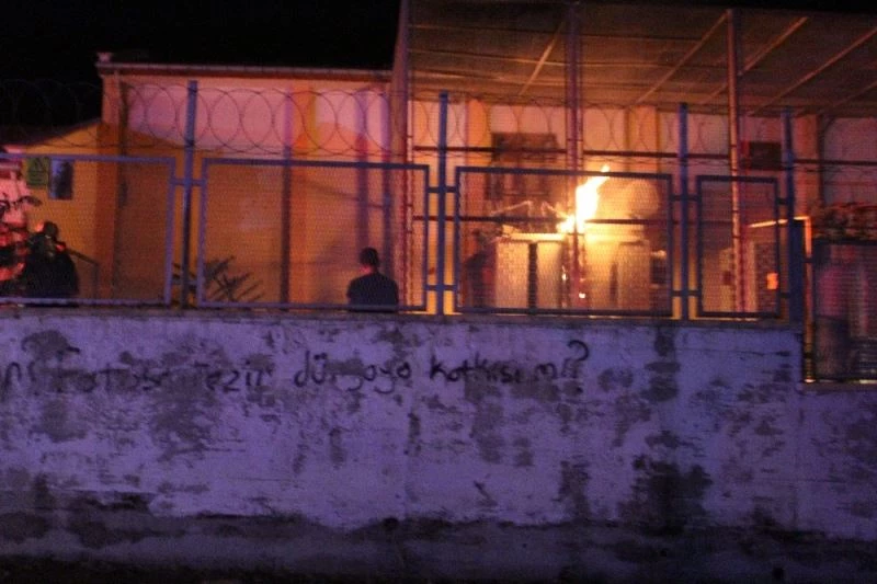 Trafoda çıkan yangın korkuttu
