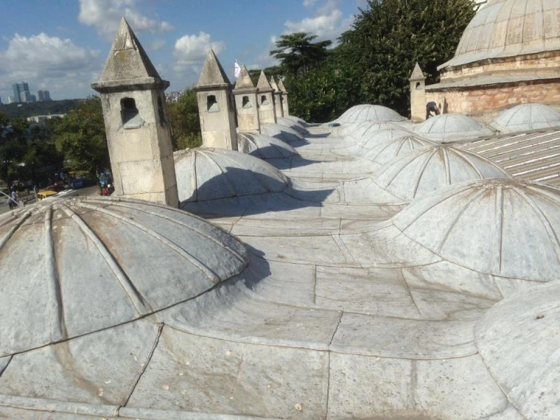 Vali Yerlikaya, Mihrimah Sultan Külliyesi’nin bacalarındaki klimaların kaldırıldığını duyurdu
