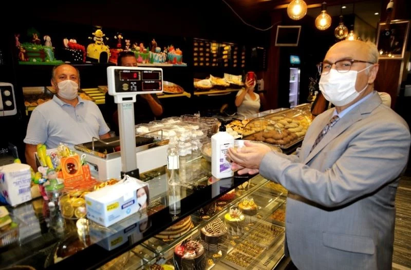 İzmir Valisi Köşger: “İzmir’de istatistikler 1 ay öncesine göre daha kötü”
