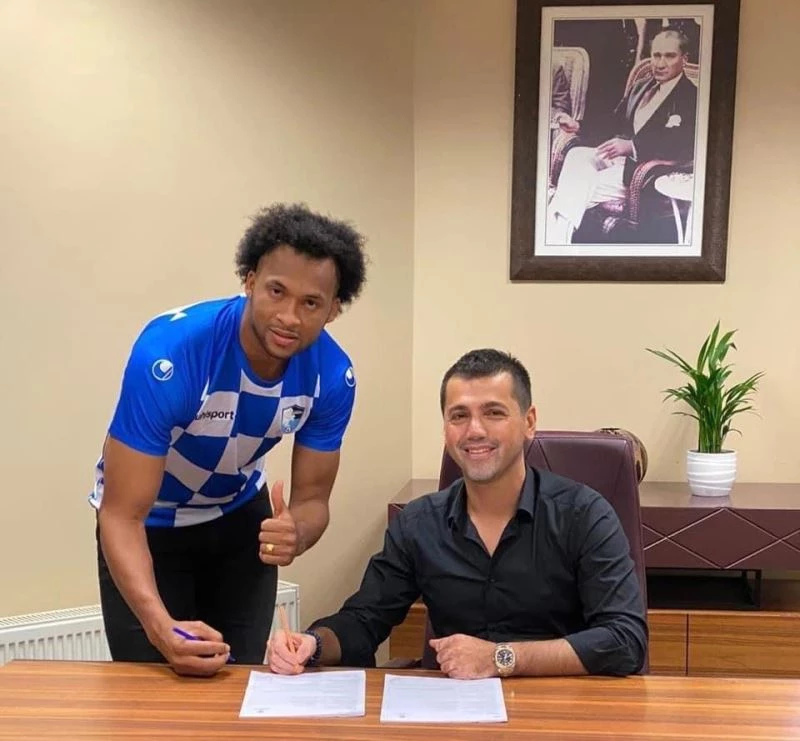 BB Erzurumspor Arturo Mina’yı kadrosuna kattı
