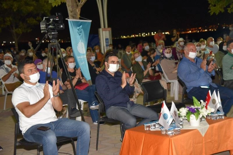 Başiskele Sahili’nde Türk Halk Müziği Esintisi
