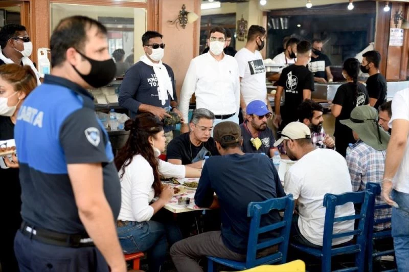 Hint sinemasının ünlü aktörü Aamir Khan, Adana