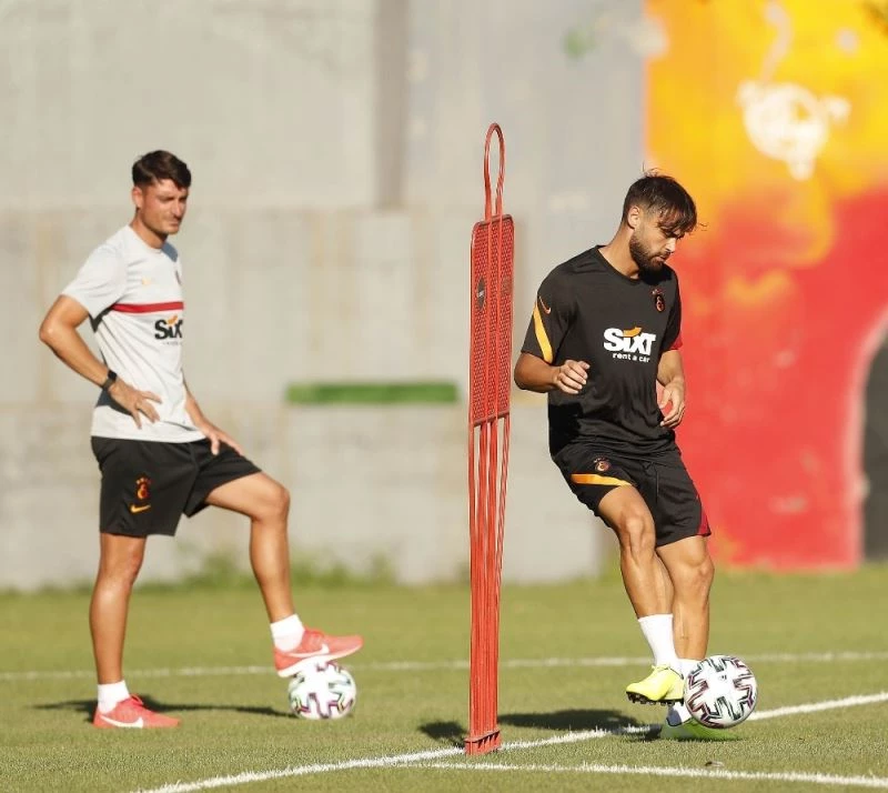 Albert Riera Galatasaray’da teknik ekipte
