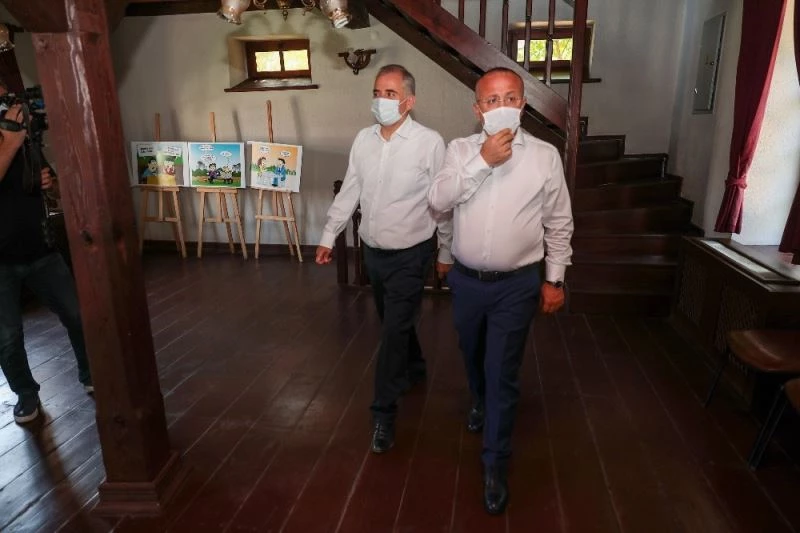 Vali Atik, Denizli’nin tarihi yapılarına hayran kaldı
