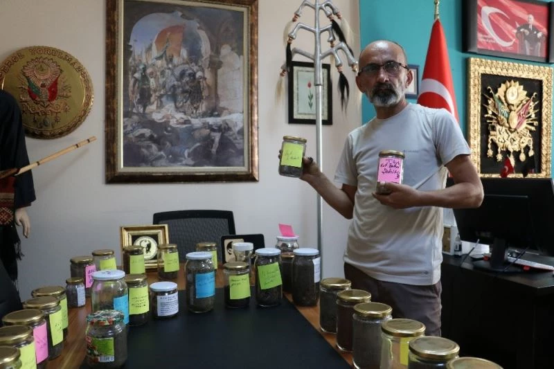 Bu okulda dünyanın 37 bölgesinden toprak numuneleri var
