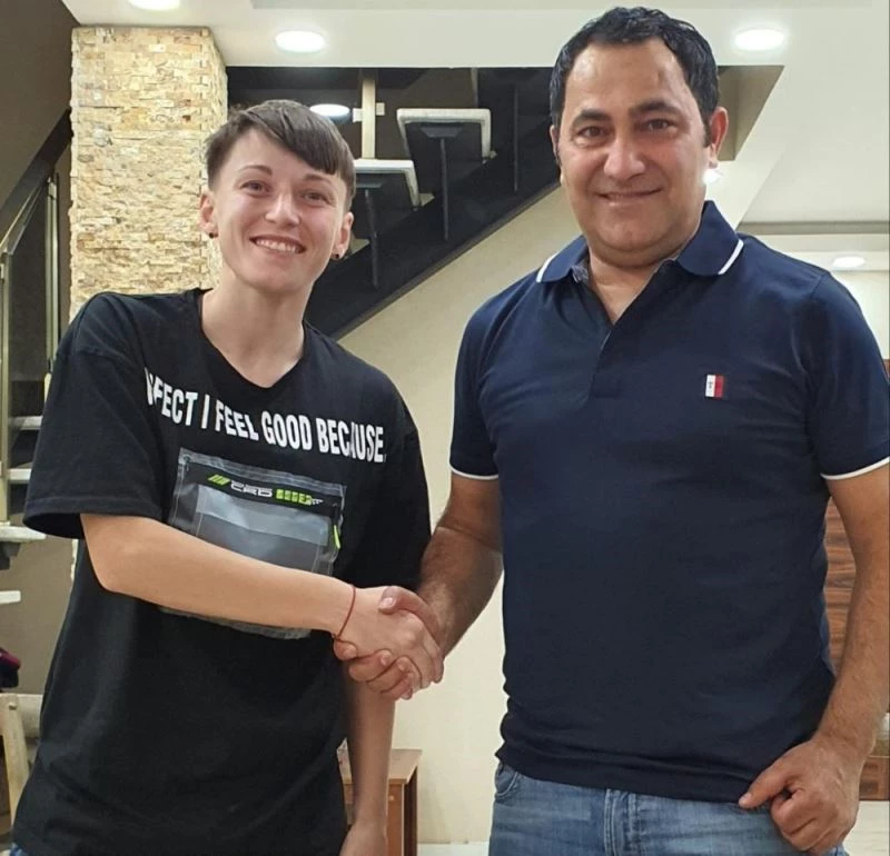 Natiia Pantsulaila’da yuvada kaldı
