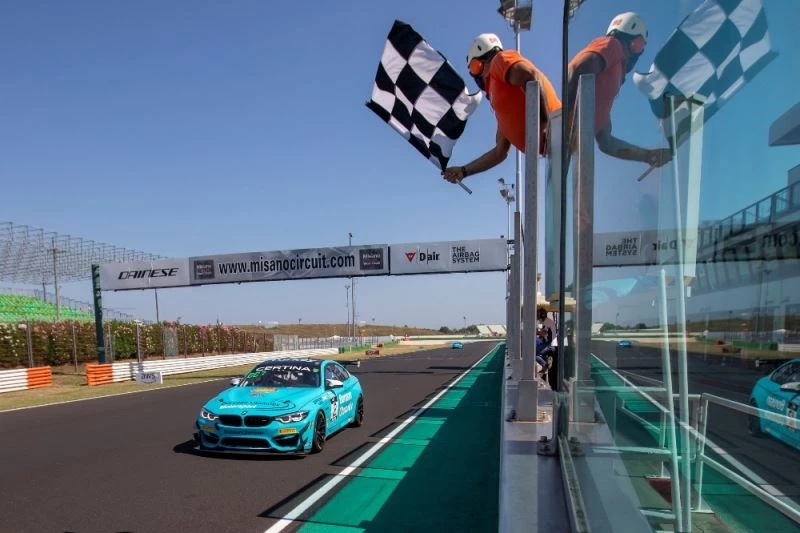 Motorsport’un genç pilotları ikide iki yaptı
