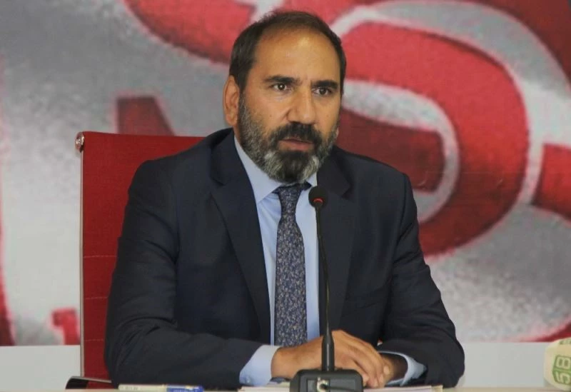 Mecnun Otyakmaz: “Robin Yalçın’ı kadromuza kattık”
