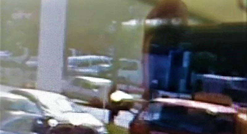 Bisikletlinin hayatını kaybettiği kaza anı kameralara yansıdı
