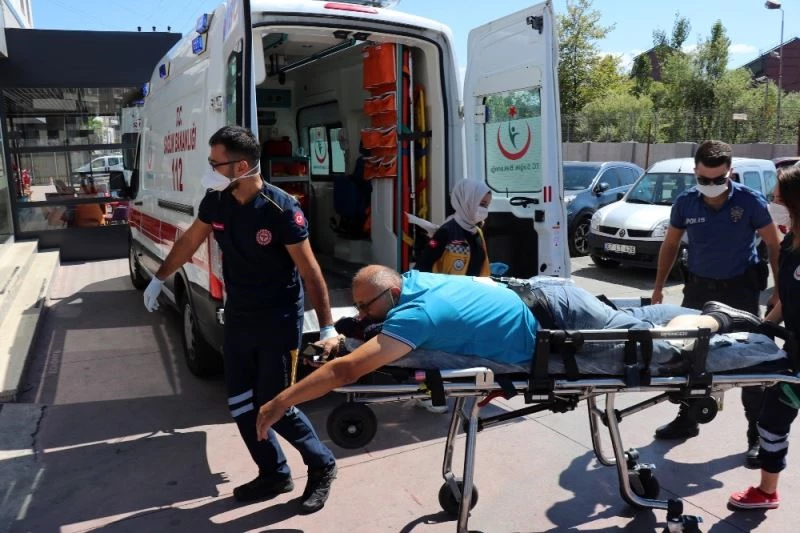 Otomobilden husumetlisine kurşun yağdırıp kaçtı
