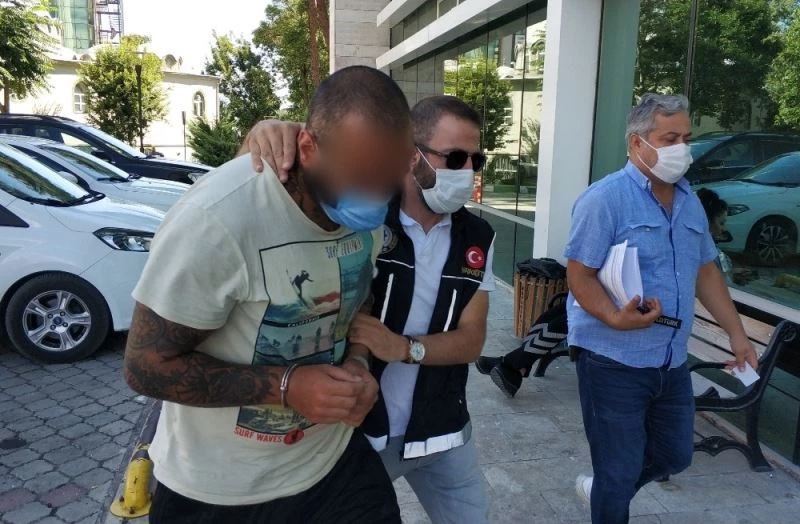 Uyuşturucu ticaretinde hapis cezası bulunan şahıs tutuklandı
