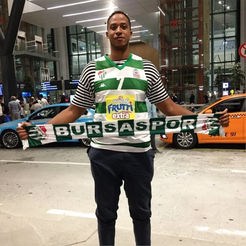 Bursaspor’dan potaya yeni transfer
