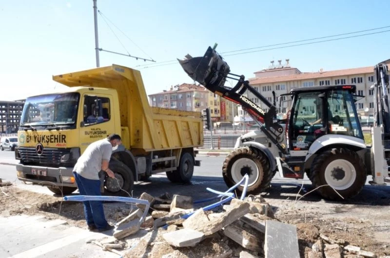 Emeksiz alt kavşağındaki trafik sıkışıklığını gideriliyor
