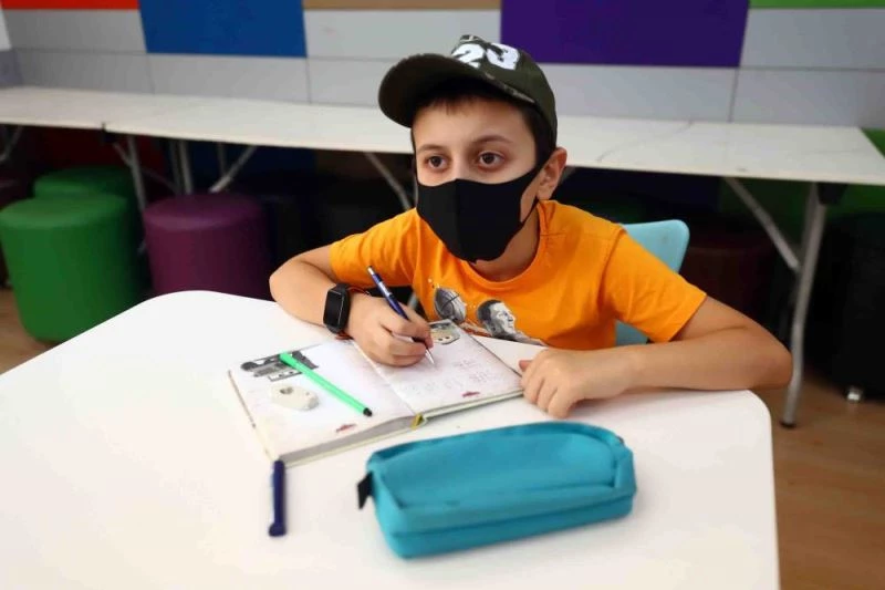 Bağcılar Belediyesinden çocuklara uygulamalı kriptoloji eğitimi