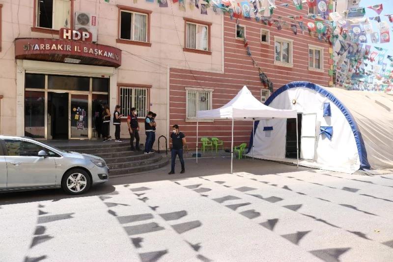 HDP önündeki ailelerin evlat nöbeti 351’nci gününde
