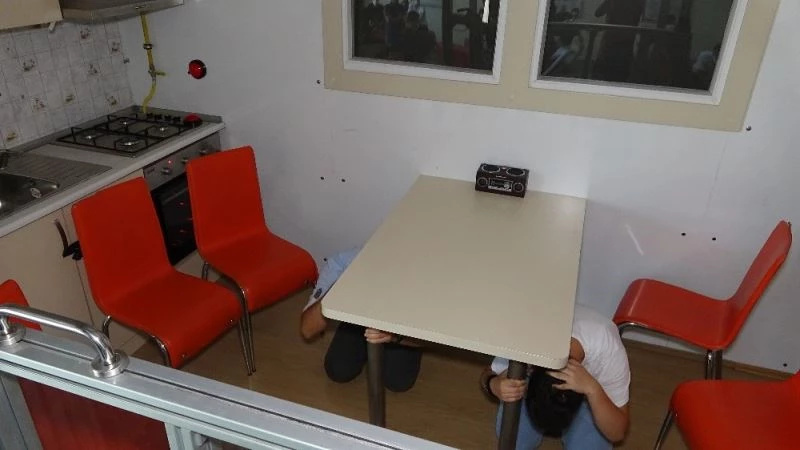 Bursalı çocuklar 1999 depremini yaşadı
