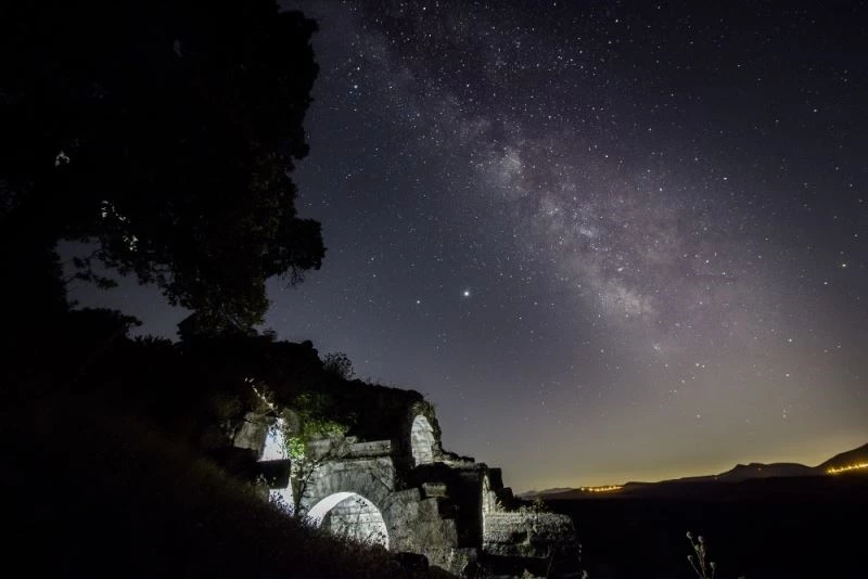 (Özel) Manisa’nın antik kentlerinde yıldız şöleni
