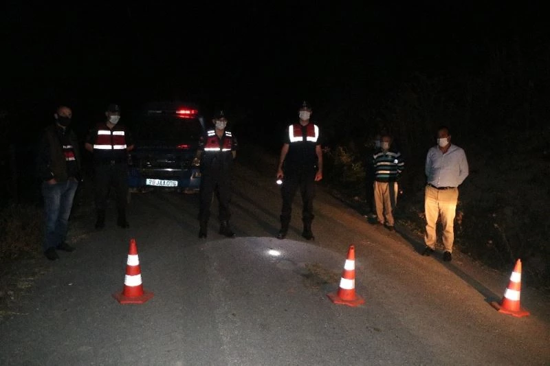 28 pozitif vakanın çıktığı ilçede karantina kararları alındı
