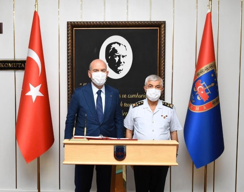 İçişleri Bakanı Soylu, jandarma komutanlarıyla video konferans yöntemiyle görüştü
