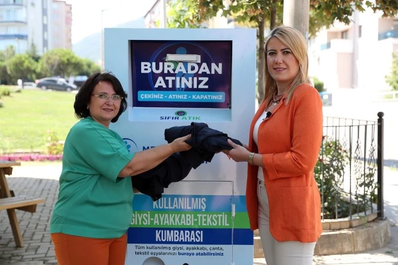 200 farklı noktada ‘Giysi Kumbaraları’ kuruldu
