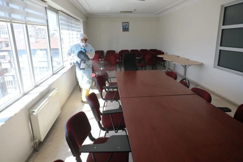 Kocasinan’da tüm partilerin binaları dezenfekte edildi
