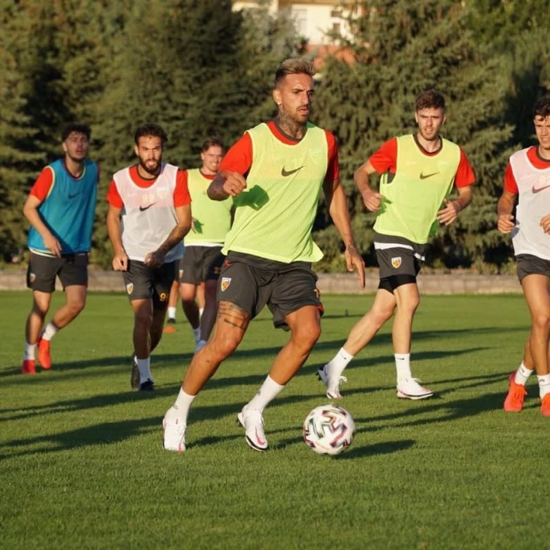 Kayserispor’un yabancıları geldi
