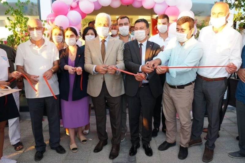 Bodrum’da ’Amiral Kafe ve Restaurant’ hizmete açıldı
