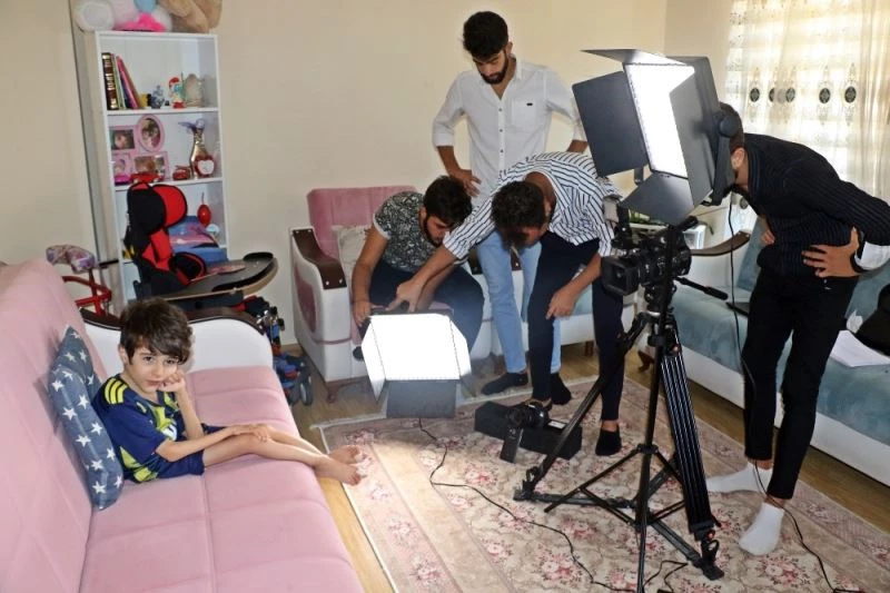 5 yaşında öleceğini duyunca büyümek istemeyen Umutcan’ın hayatı belgesel oluyor
