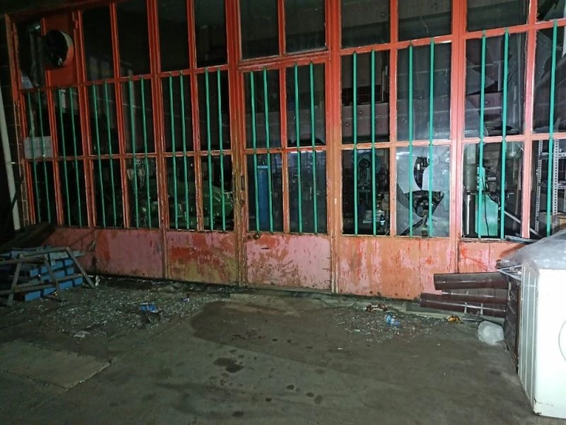 Piknik tüpü patladı, iş yeri sahibinin parmakları koptu
