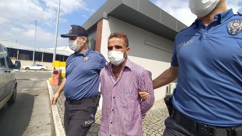 Kalabalığı ezmeye çalışan öfkeli sürücü: “Alkollüydüm hatırlamıyorum”
