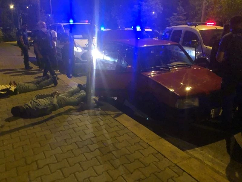 Ankara’da nefes kesen kovalamaca karakolun önünde bitti
