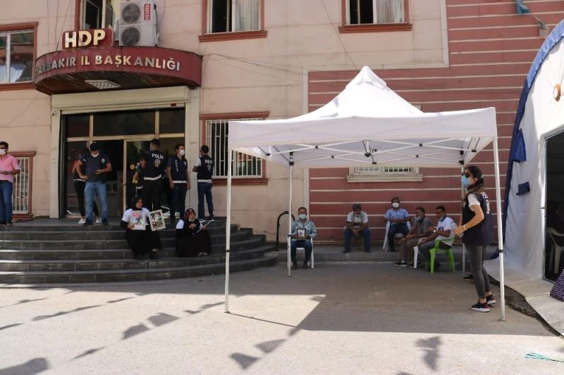 HDP’liler, dağa kaçırdıkları çocuğu kandırıncaya kadar 10 çay içirtmiş
