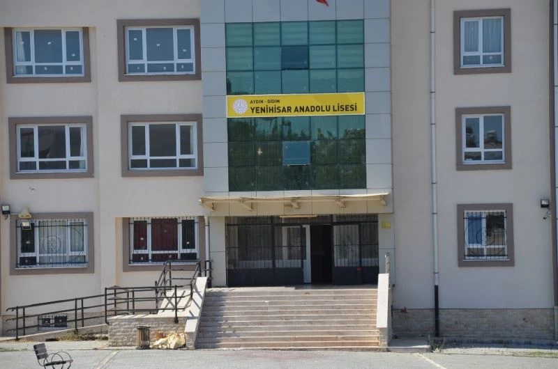 Didim İmam Hatip Ortaokulunun yerine Anadolu lisesi kuruldu
