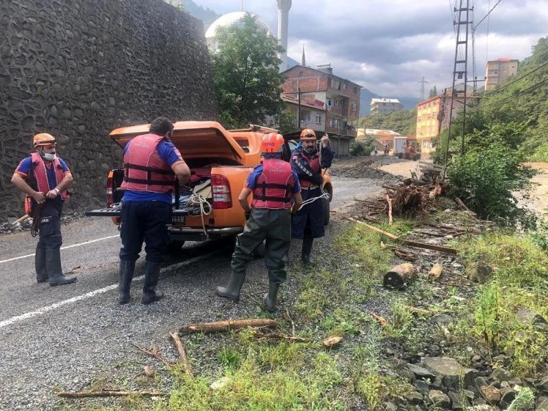 Sakarya AFAD ekipleri Giresun’da ki çalışmalara destek veriyor
