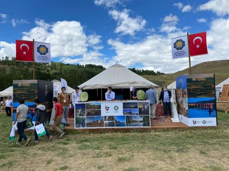 Ahlat Otağı’nda Diyarbakır’ın tarihi tanıtılıyor
