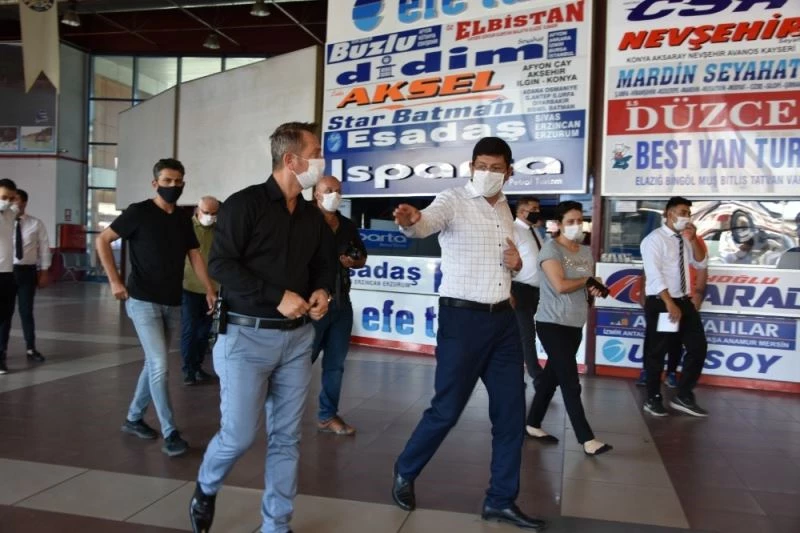 NAZBOT-1 otobüs terminalini dezenfekte etti
