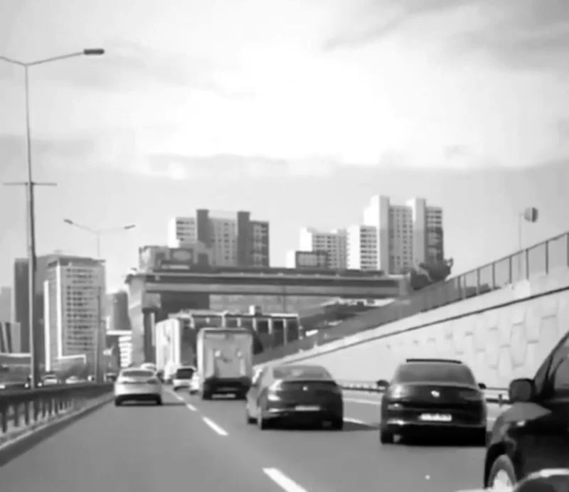 (Özel) İstanbul’da magandaların “makas” terörü kamerada
