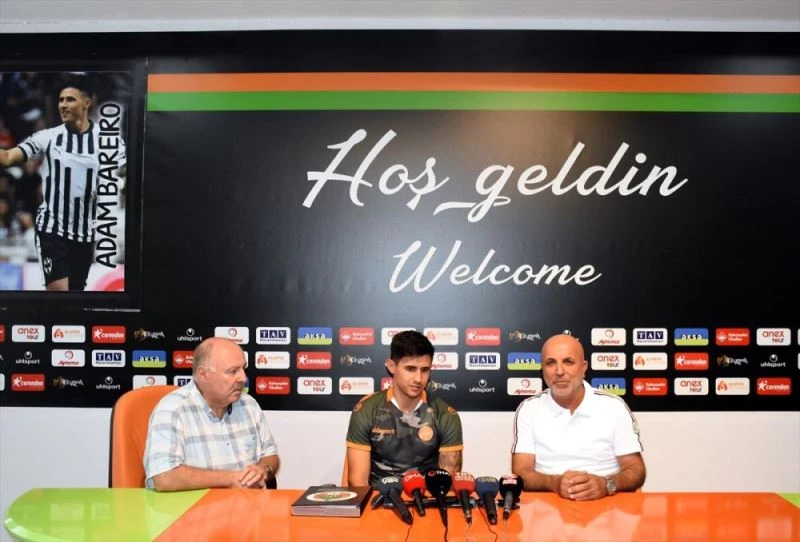 Aytemiz Alanyaspor, Paraguaylı forvet Adam Bareiro