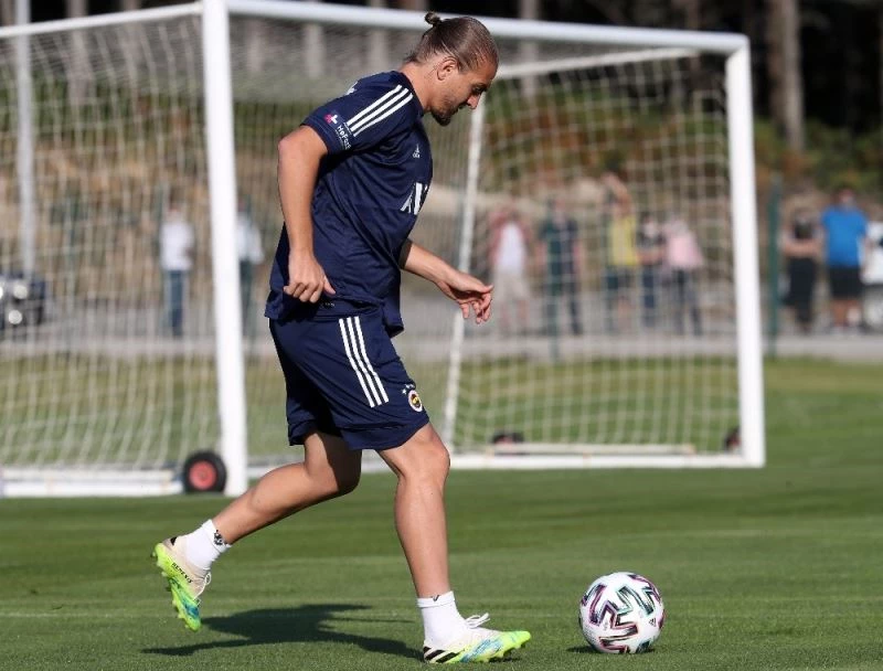 Fenerbahçe, Topuk Yaylası’nda çalışmalarını sürdürdü
