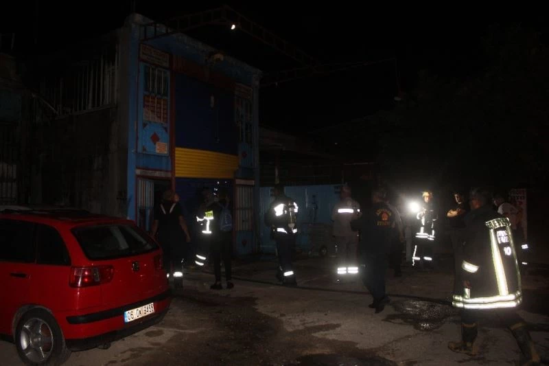 Oksijen dolum işletmesinde korkutan yangın
