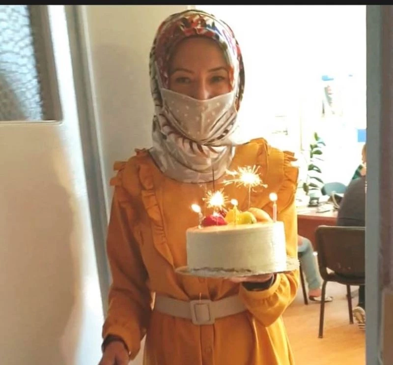 Okul idaresinden öğretmenlere “Hoş geldiniz” pastası
