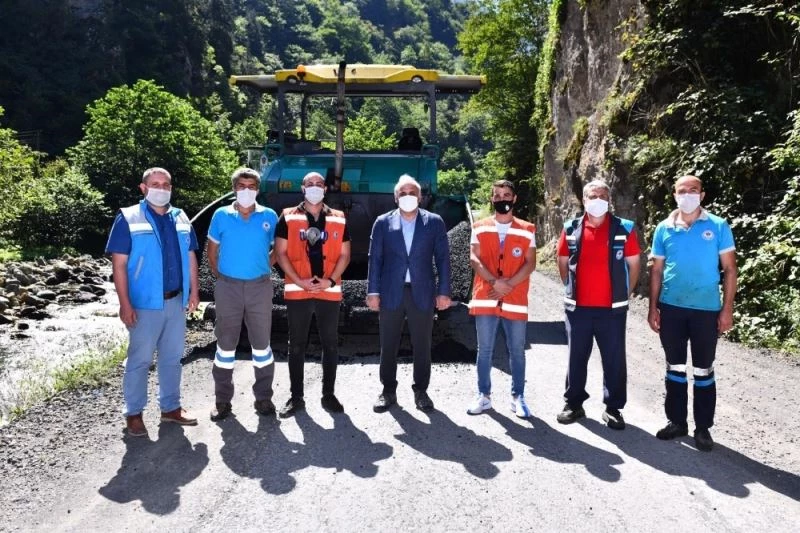 Başkan Zorluoğlu Santa Grup Yolu’nda incelemelerde bulundu
