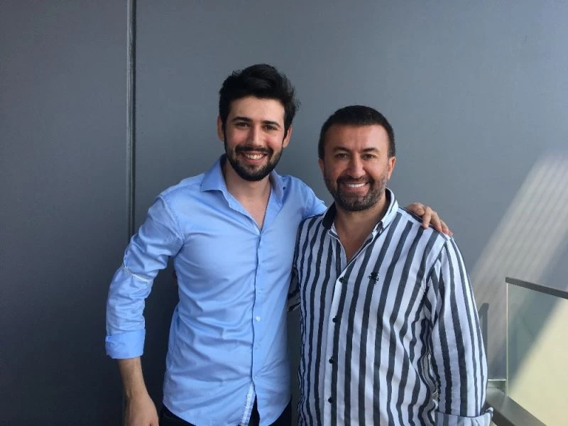 Sokakta kalan evsizlere cep telefonu
