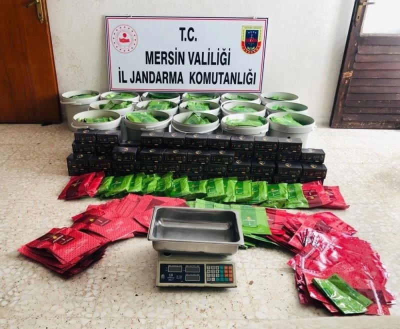 Mersin’de 273 kilogram bandrolsüz nargile tütünü ele geçirildi

