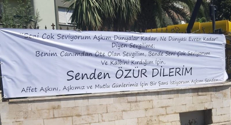 Zabıta Daire Başkanı bu pankartı kaldıramadı
