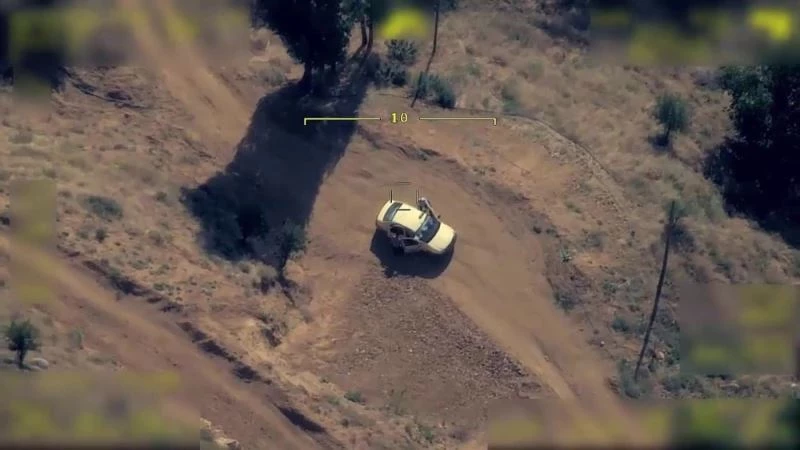 Bitlis’te teröristi annesi ikna etti dağdan indirdi
