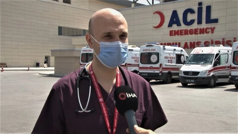 (Özel) Bilim Kurulu Üyesi Kayıpmaz: “Tezahüratsız maç olmayacağı için maske kuralına uyulmayabilir, bu büyük risk”
